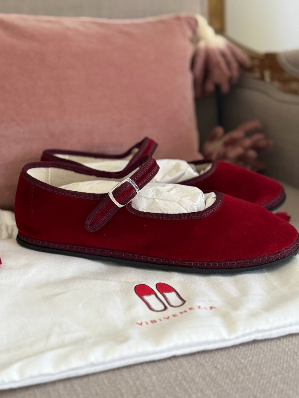 New in Box ViBi VENEZiA Cherry Mary Janes (EU 38, US 7-7.5)